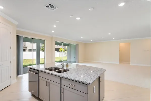 $6,500 | 9212 Hanging Vine Court, Orlando, FL 32836