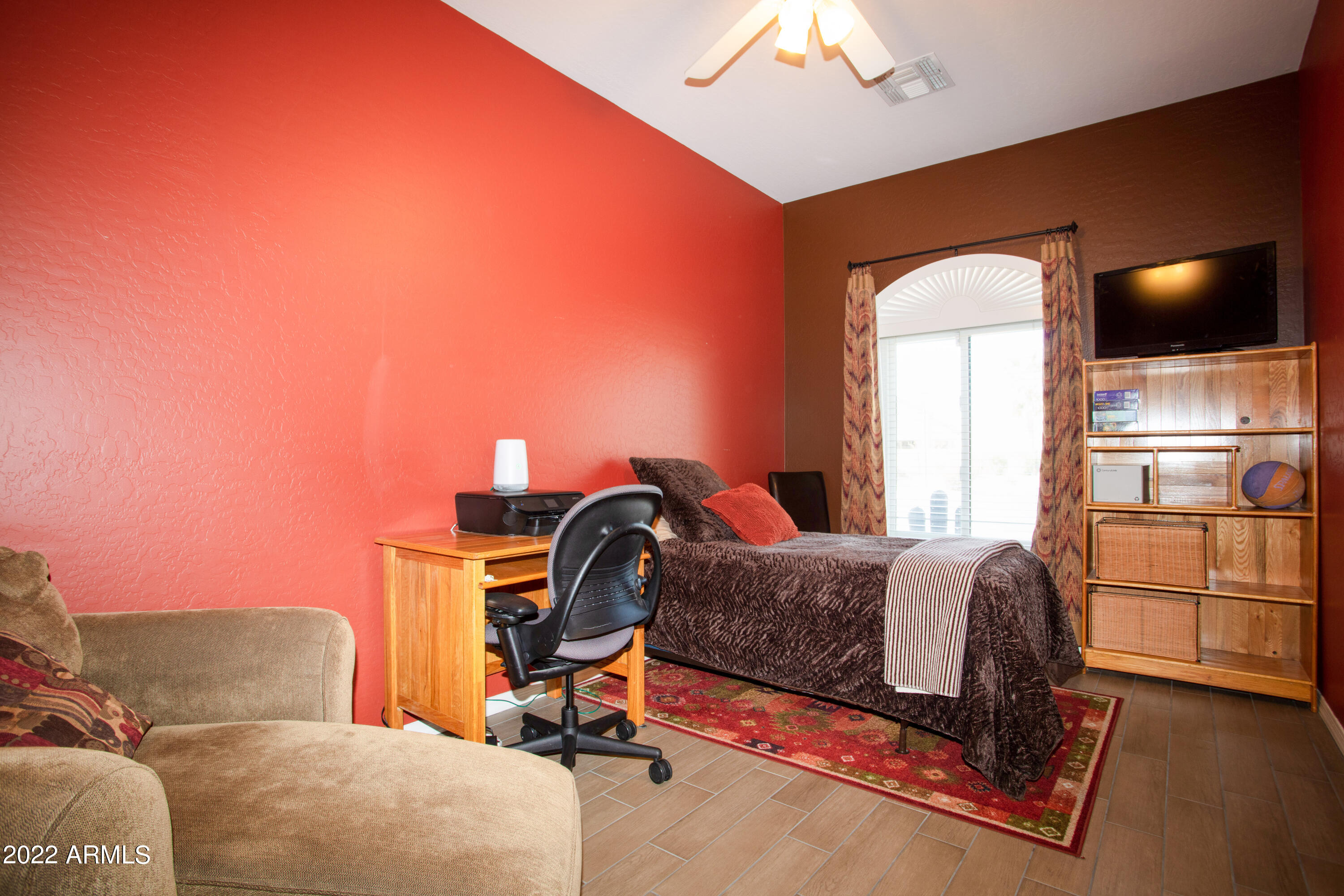 2441 East Darrel Road Phoenix, AZ 85042 - Photo 33 of 43 33 Office/Bedroom 4