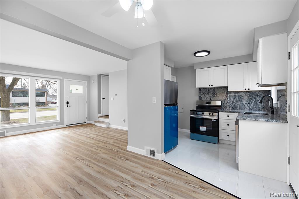 253 East 14 Mile Road Birmingham, MI 48009 - Photo 4 of 23