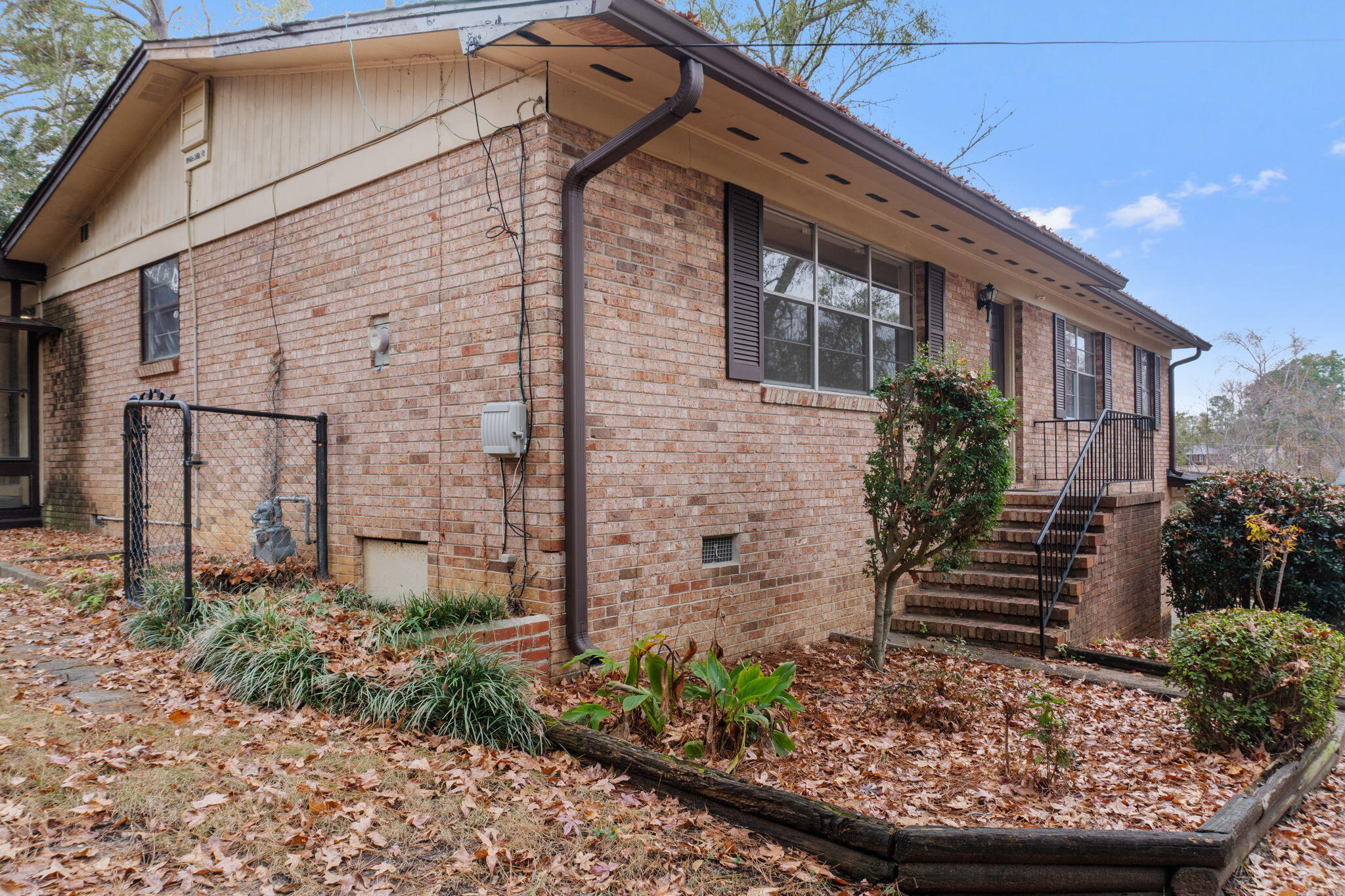 1403 Springfield Court Augusta, GA 30909 - Photo 4 of 30 4-web-or-mls-DSC03724