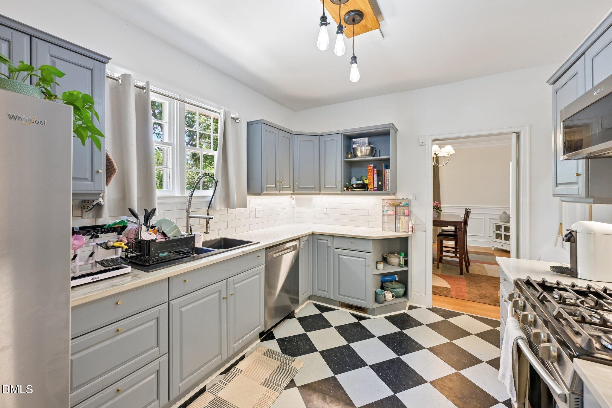 3016 Hope Valley Road Durham, NC 27707 - Photo 6 of 21