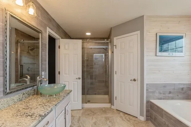 $649,000 | 7060 Summit Drive, Navarre, FL 32566