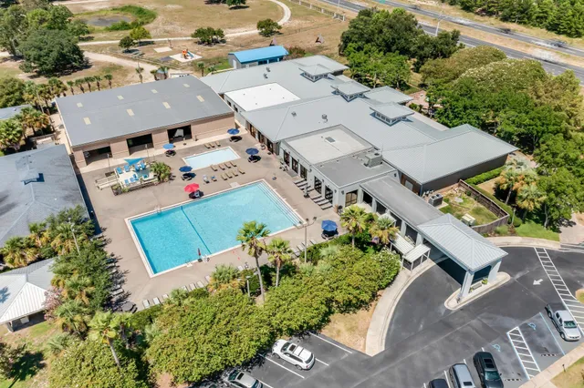 $649,000 | 7060 Summit Drive, Navarre, FL 32566