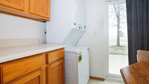$134,000 | 23 Fetzer Court, Unit 2, Bloomington, IL 61704
