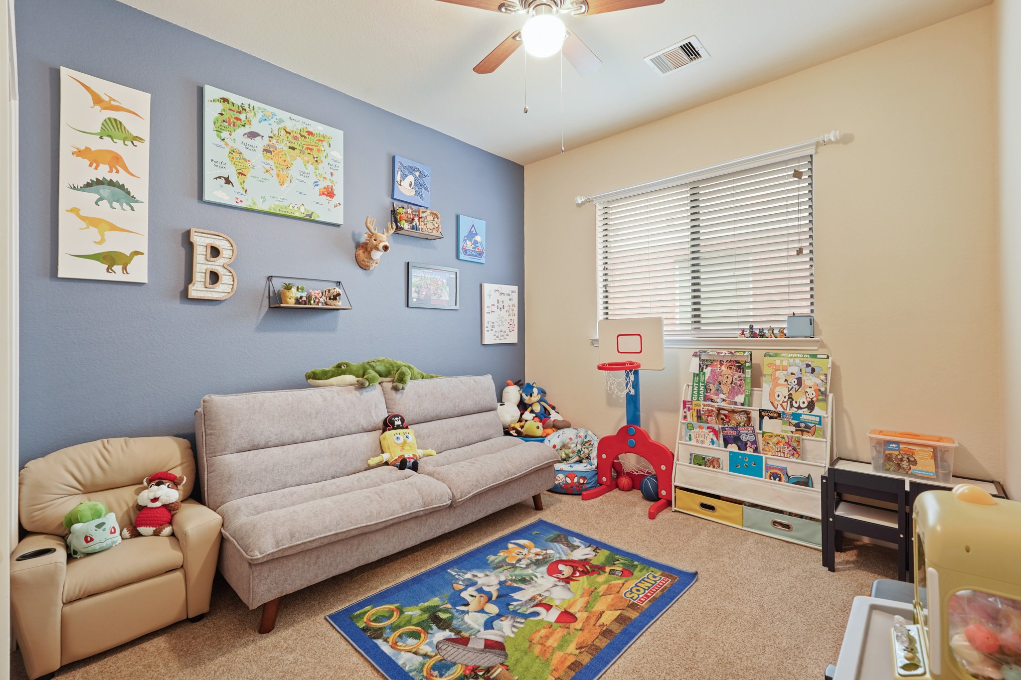 2027 Wembley Way Rosenberg, TX 77471 - Photo 7 of 28 a living room with furniture and a rug