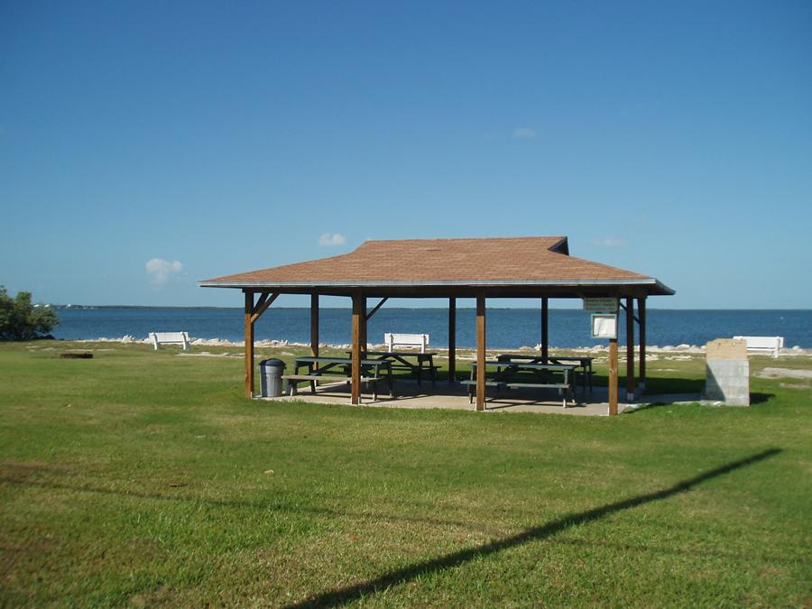 13 Dolphin Road Key Largo, FL 33037 - Photo 17 of 20 Owners' Park Picnic Area - Bayfront!