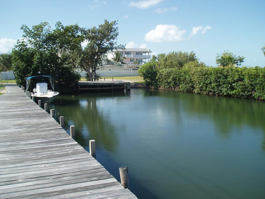 13 Dolphin Road Key Largo, FL 33037 - Photo 18 of 20 Owners' Park Boat Basin & Ramp