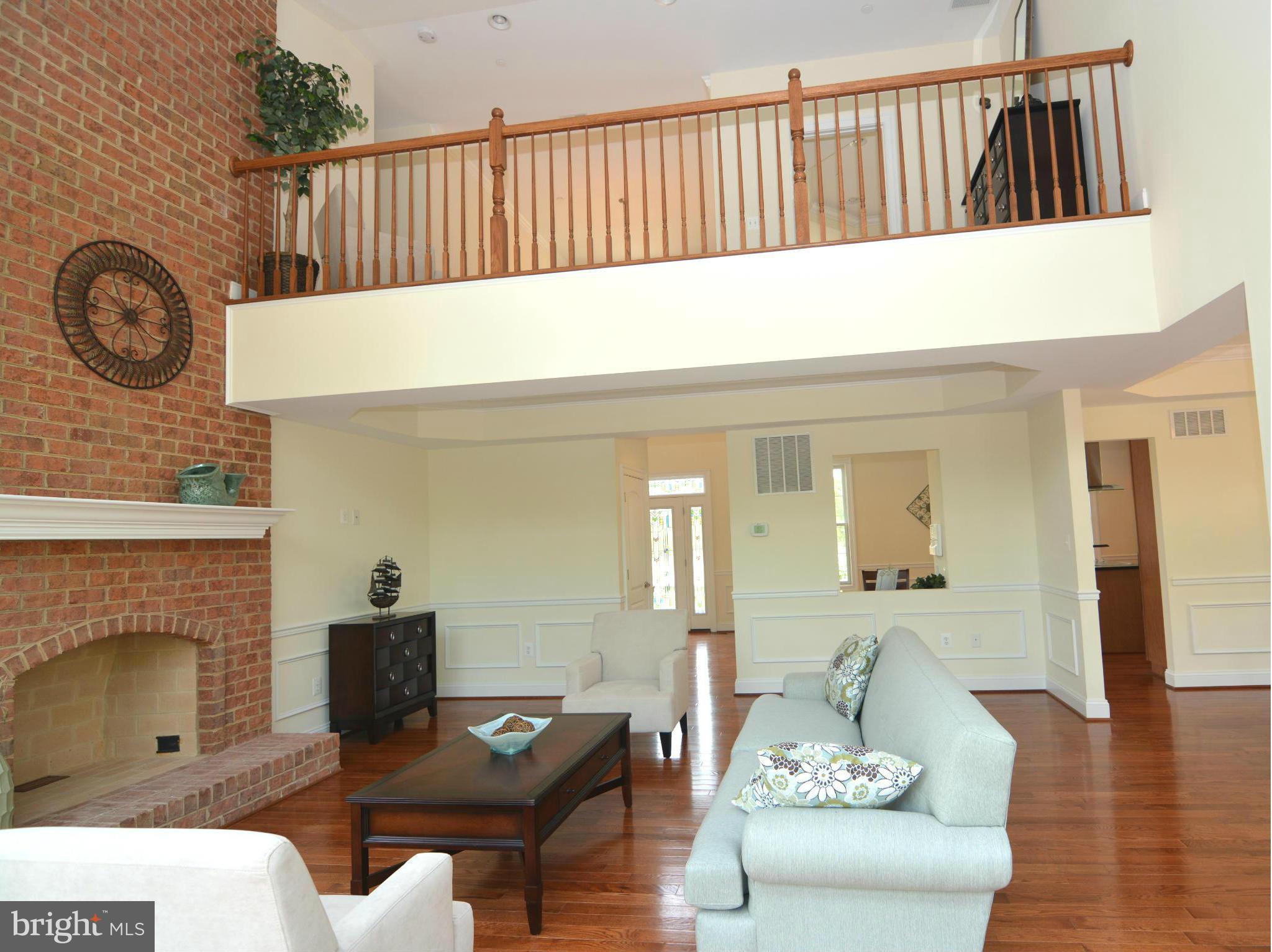 4694 Mountain Road Pasadena, MD 21122 - Photo 4 of 30 Family Room