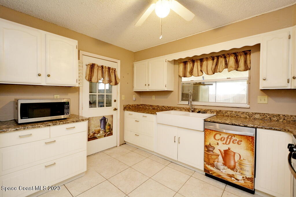 473 Archer Road Southeast Palm Bay, FL 32909 - Photo 3 of 18 473-archer-rd-palm-bay-03