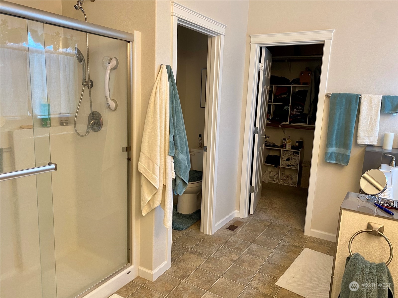 802 Mandee Street Southeast Lacey, WA 98513 - Photo 14 of 28 a view of closet area