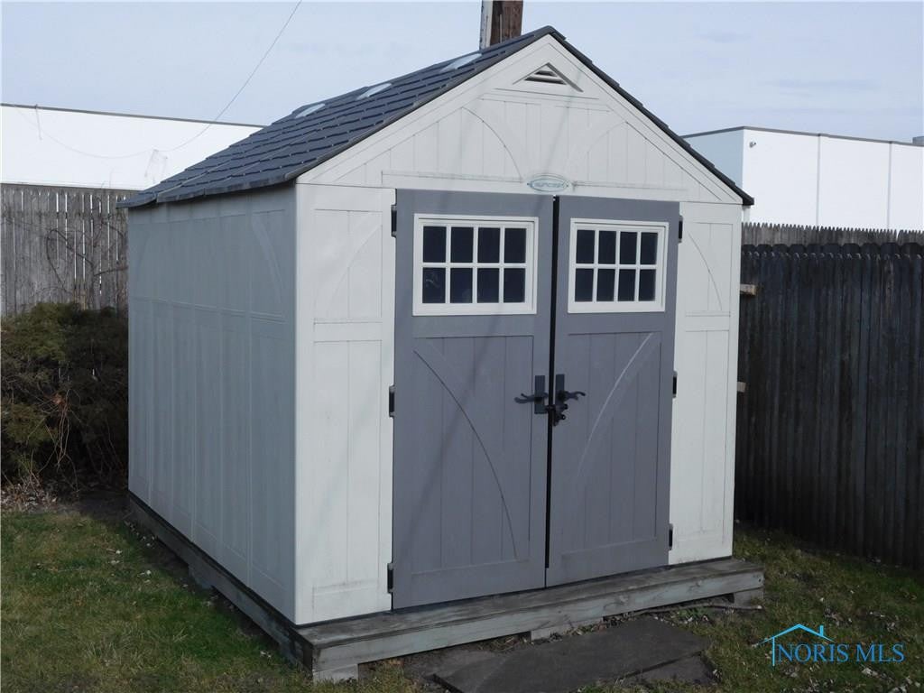 1806 Winchester Road Toledo, OH 43613 - Photo 19 of 19 Photo 19