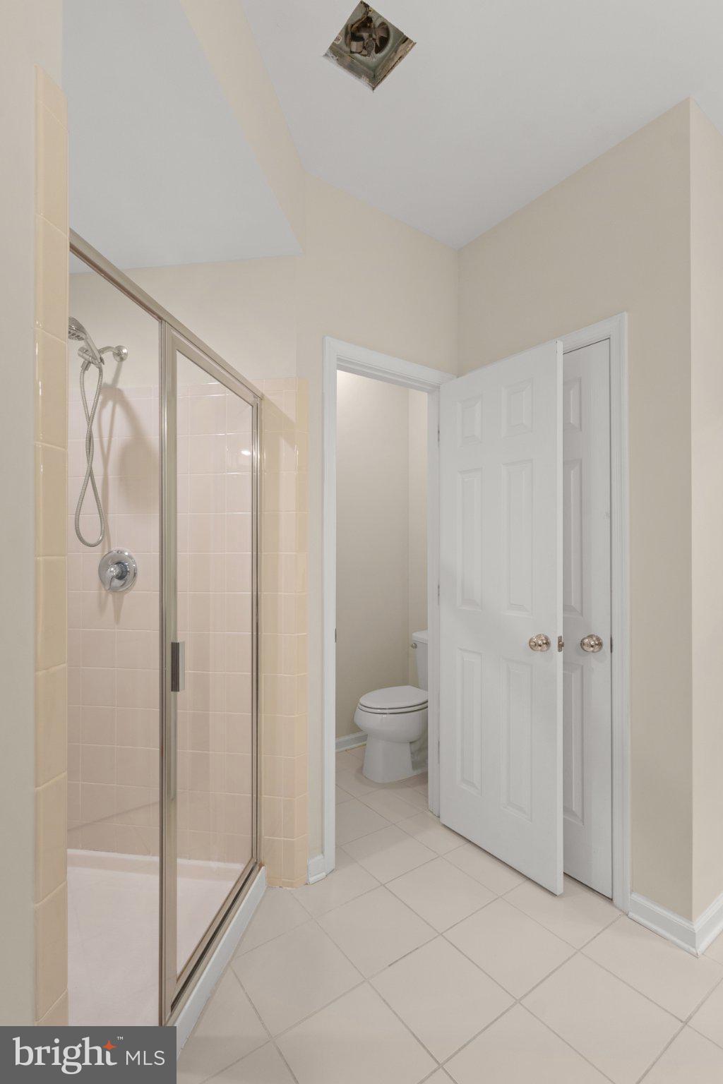 23542 Christina Ridge Square Ashburn, VA 20148 - Photo 23 of 41 Modern bathroom with sleek design.