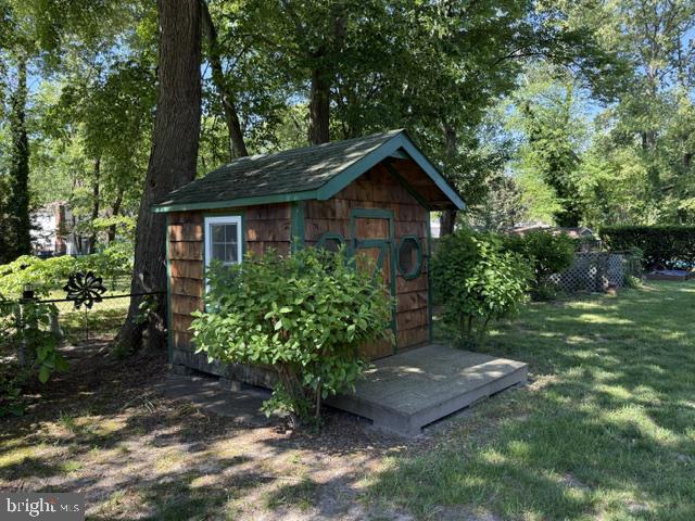 162 Barbara Road Severna Park, MD 21146 - Photo 44 of 48 Charming playhouse with electricity