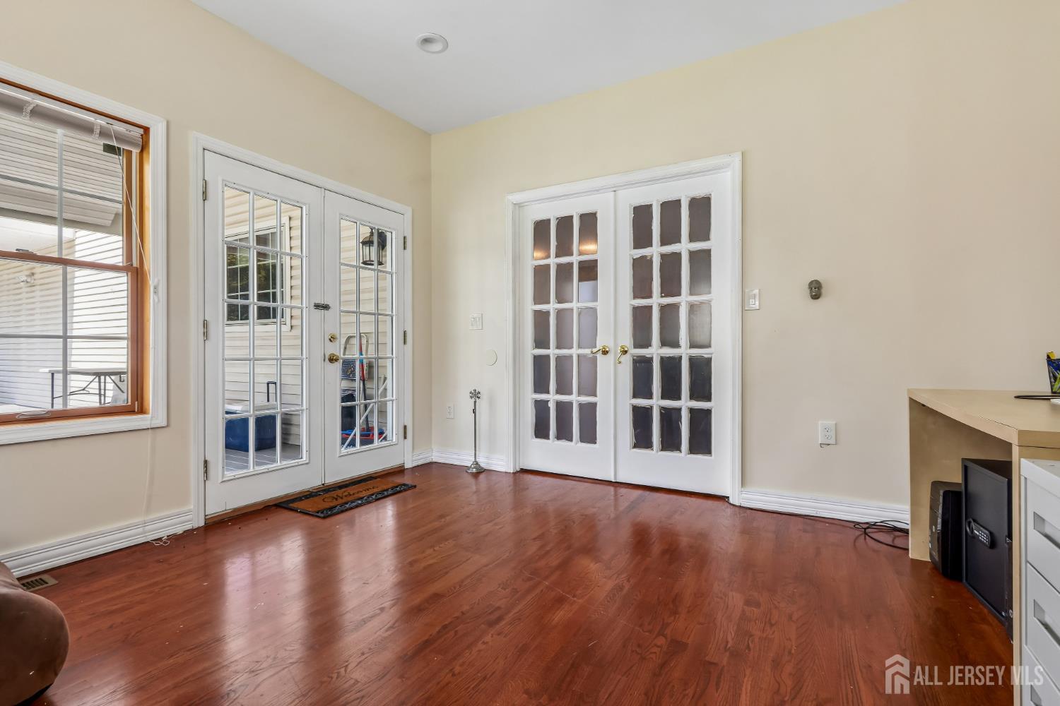 266 Fresh Ponds Road Monroe Township, NJ 08831 - Photo 10 of 34