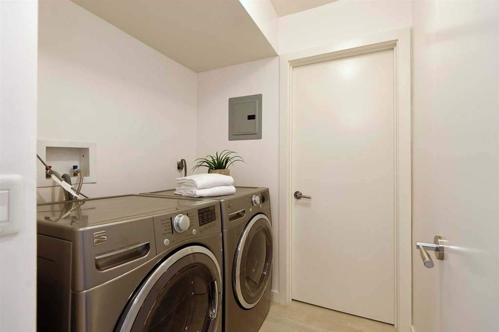 7658 Caminito Coromandel La Jolla, CA 92037 - Photo 18 of 25