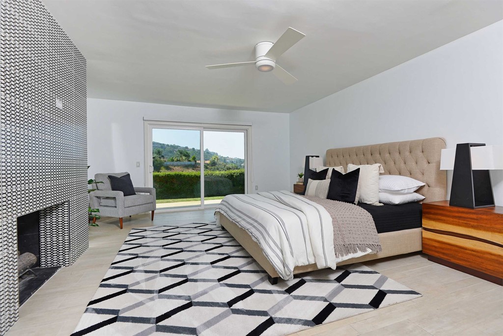 7658 Caminito Coromandel La Jolla, CA 92037 - Photo 10 of 25