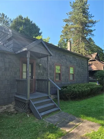 $2,225 | 1872 Blossom Road, Penfield, NY 14625