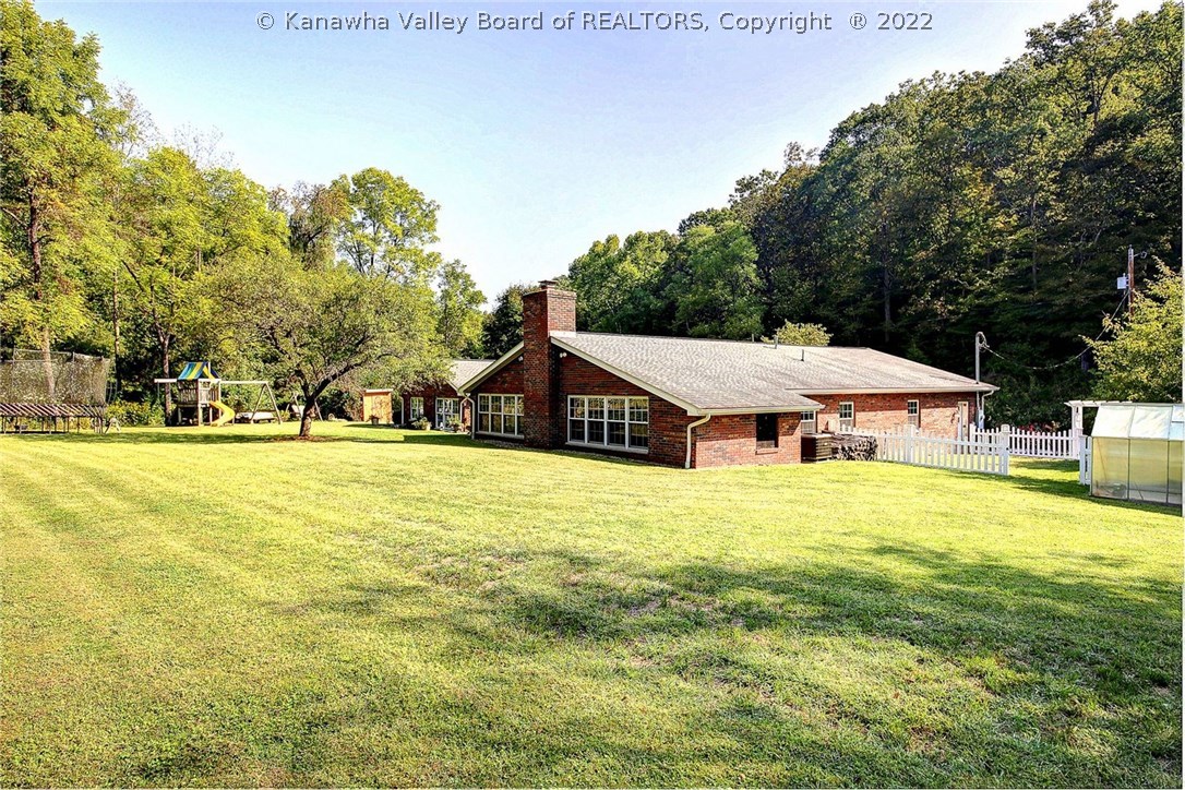 266 Mollygrove Road St. Albans, WV 25177 - Photo 4 of 30 Gallery Image 4