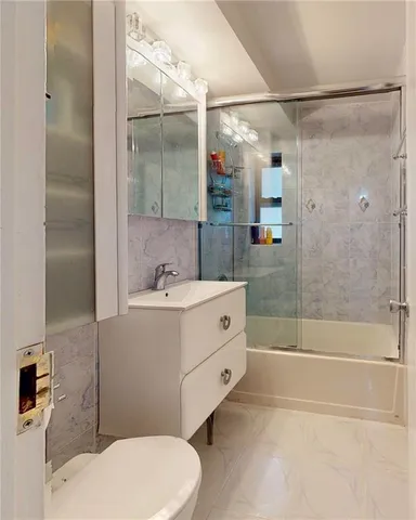 $349,000 | 2400 East 3rd Street, Unit 514 | South Marlboro