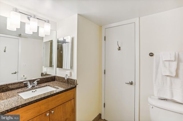 $392,000 | 7500 Woodmont Avenue, Unit S520, Bethesda, MD 20814