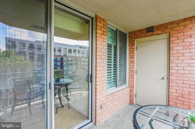 $392,000 | 7500 Woodmont Avenue, Unit S520, Bethesda, MD 20814