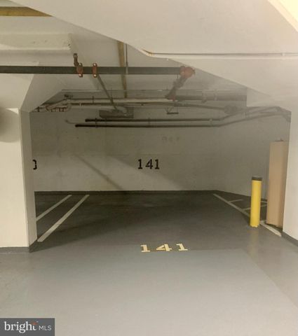 $392,000 | 7500 Woodmont Avenue, Unit S520, Bethesda, MD 20814