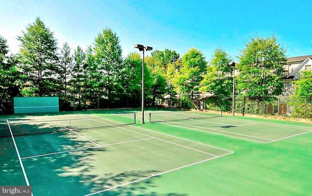 $392,000 | 7500 Woodmont Avenue, Unit S520, Bethesda, MD 20814