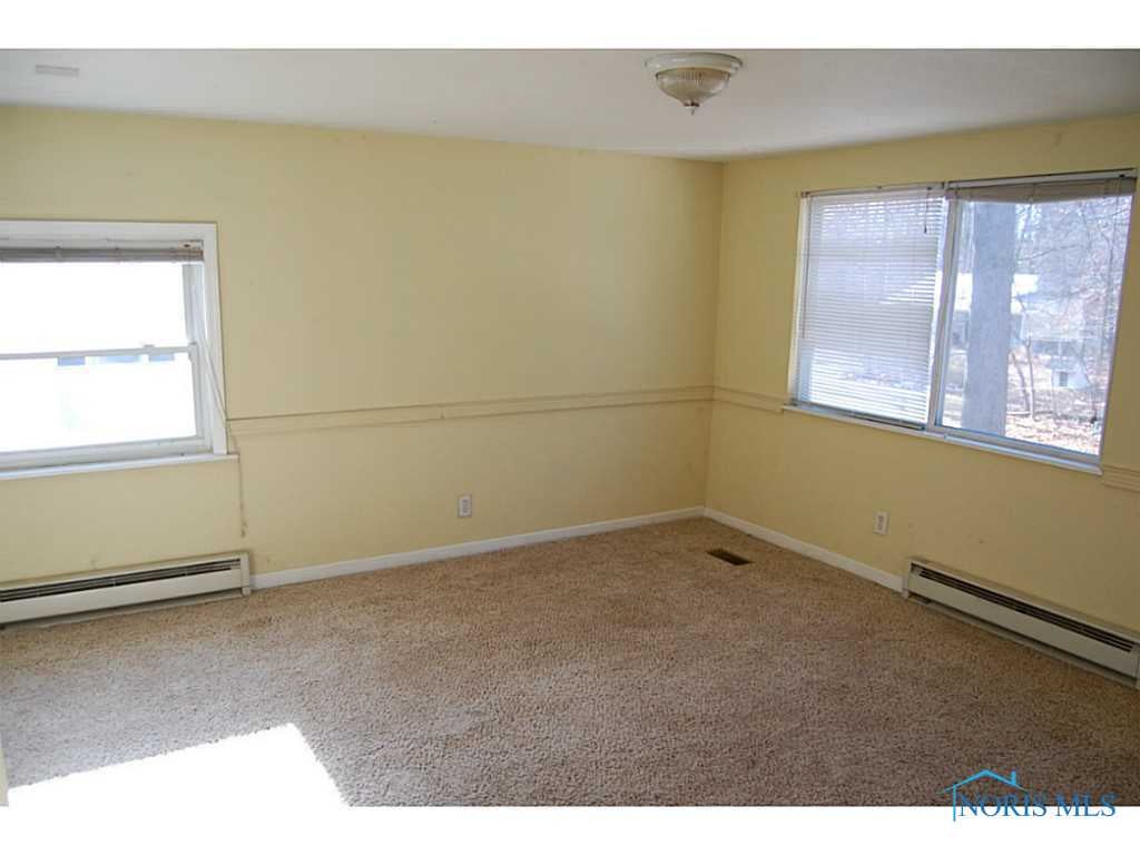 2545 Shetland Road Toledo, OH 43617 - Photo 17 of 20 Gallery Image 17