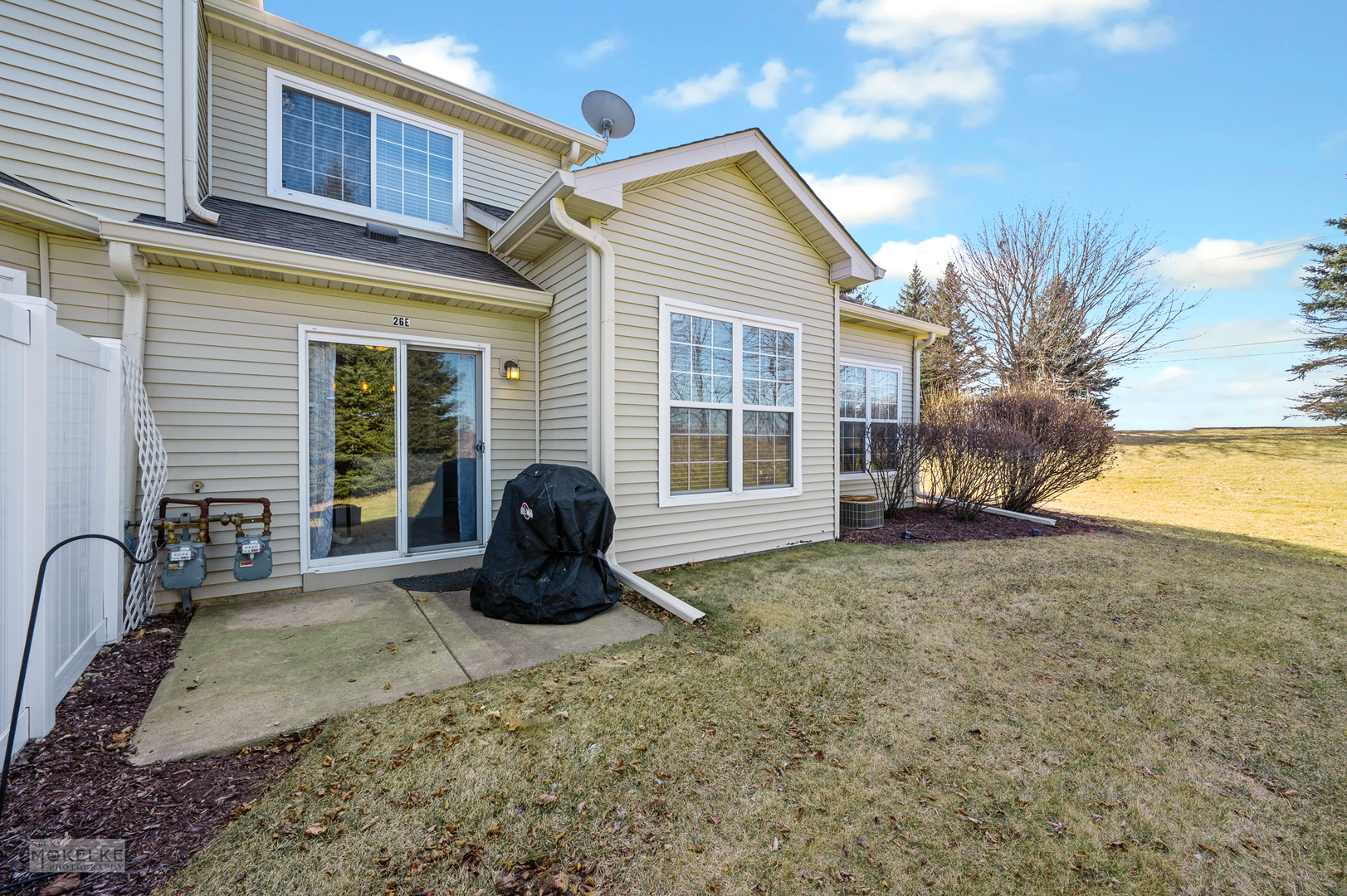 26 Rolling Oaks Road Sugar Grove, IL 60554 - Photo 24 of 25 a view of a house with backyard and porch