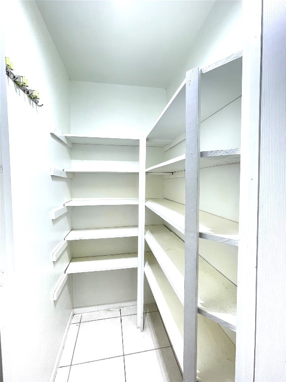 128 Houston Street Angleton, TX 77515 - Photo 5 of 20 Walk-In Pantry
