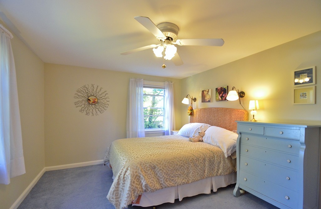 15 Appledor Road Framingham, MA 01701 - Photo 7 of 18 Gallery Image 7
