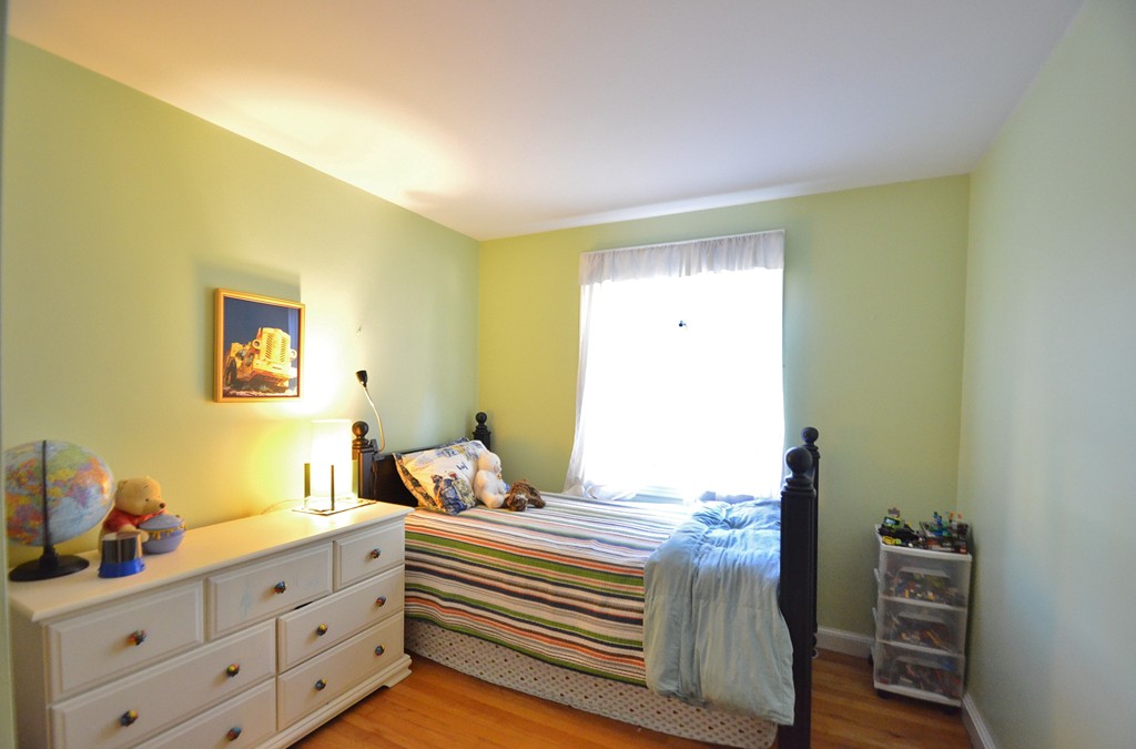 15 Appledor Road Framingham, MA 01701 - Photo 9 of 18 Gallery Image 9