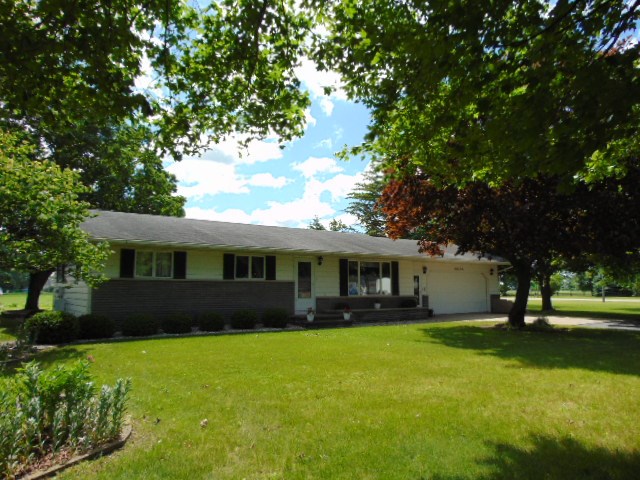 8040 Kurt Road Breckenridge, MI 48615 - Photo 4 of 71 1888357-3.JPG