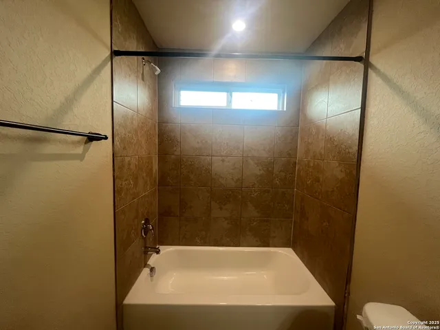 $1,295 | 6602 Arancione Avenue, Unit 102, San Antonio, TX 78233