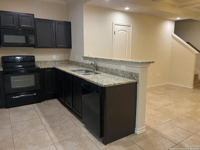 $1,295 | 6602 Arancione Avenue, Unit 102, San Antonio, TX 78233