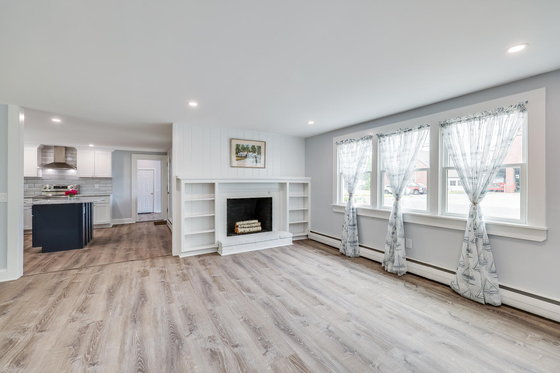 172 Sisson Road Harwich, MA 02645 - Photo 3 of 42 Liv Rm
