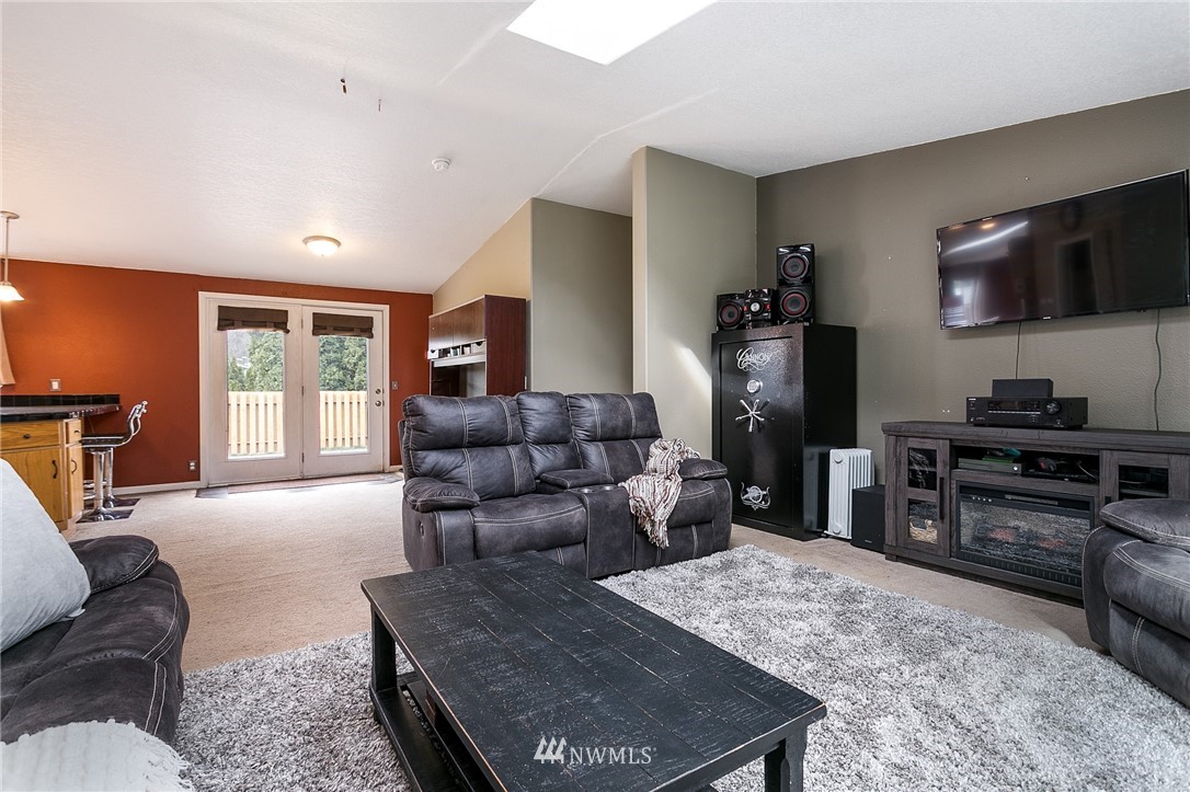 116 Sumas Road Sumas, WA 98295 - Photo 4 of 24 Gallery Image 4