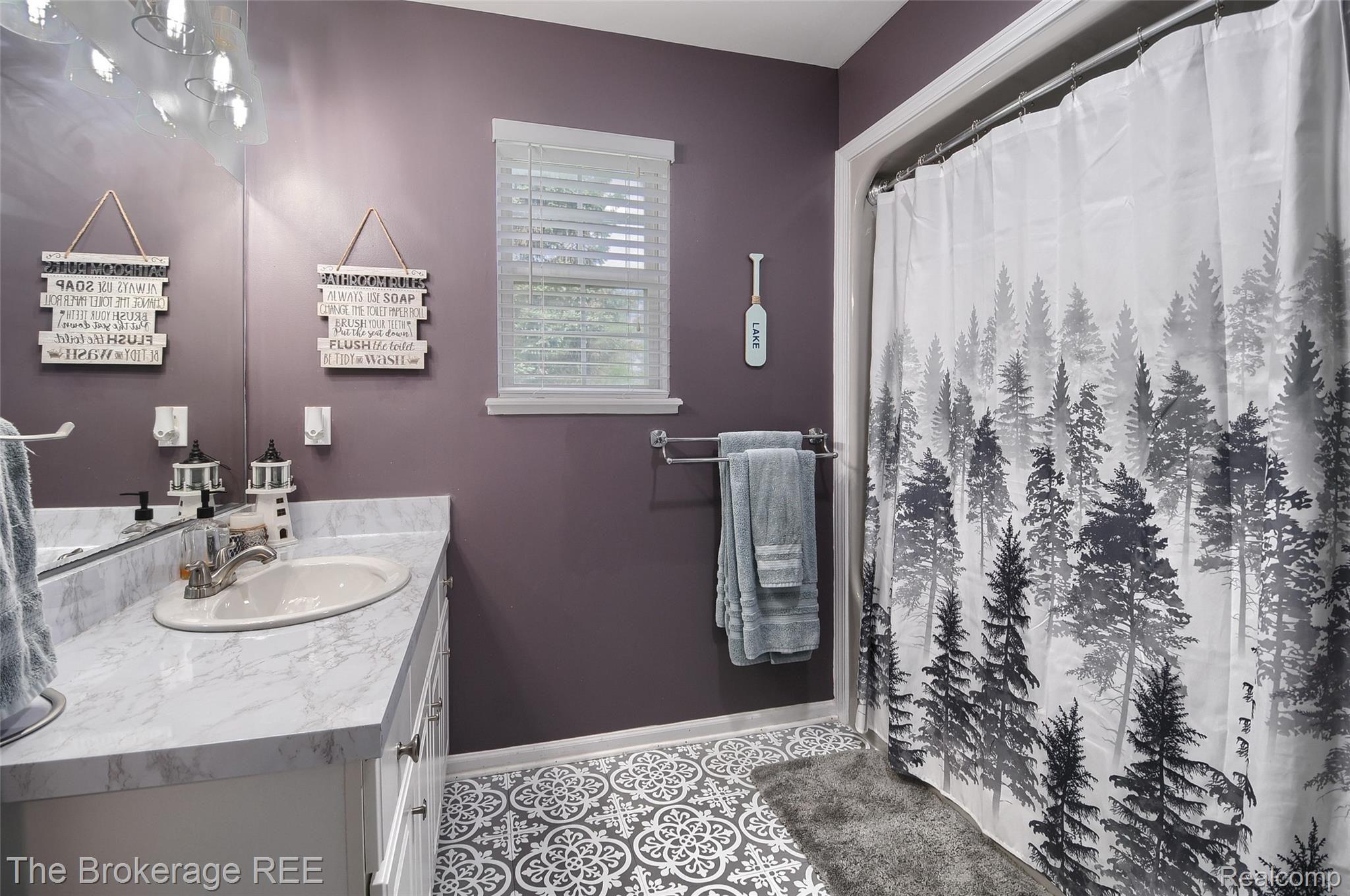 331 Davis Lake Road Lapeer, MI 48446 - Photo 34 of 42 DSC_6403-HDR(5).jpg