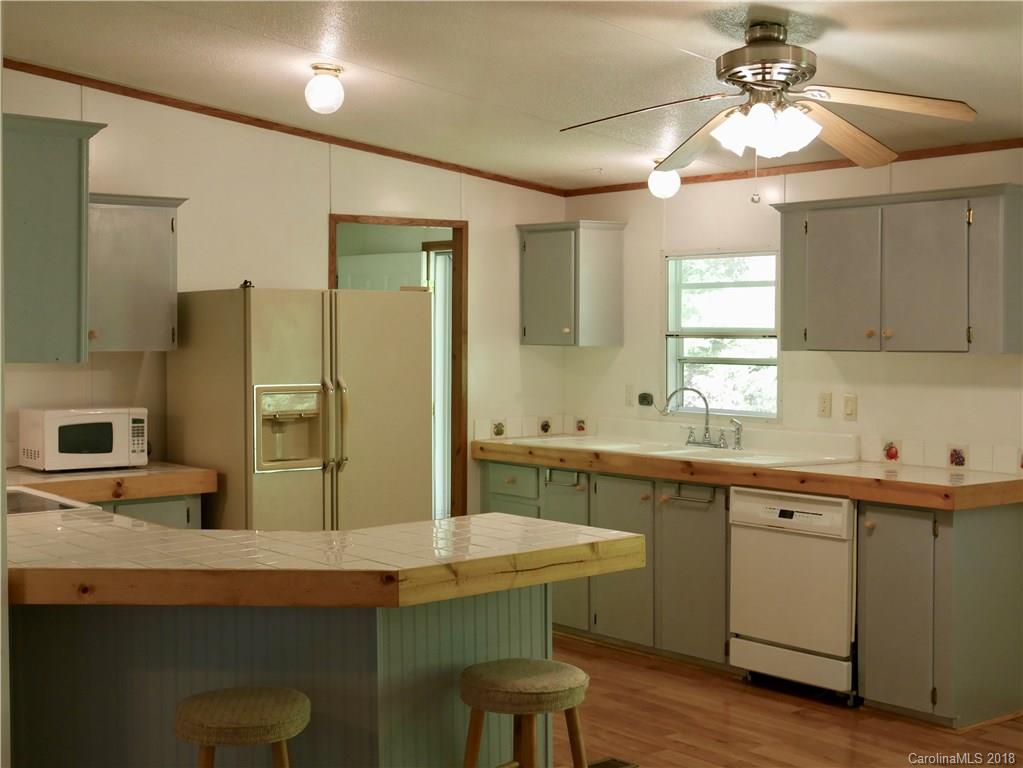 154 Paul Harvey Road Balsam Grove, NC 28708 - Photo 7 of 26 Gallery Image 7