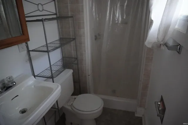 $325,000 | 105 Tippecanoe Street, Battle Ground, IN 47920