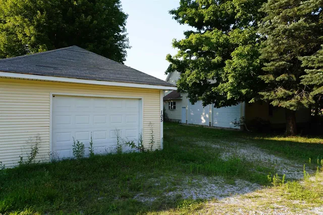 $325,000 | 105 Tippecanoe Street, Battle Ground, IN 47920