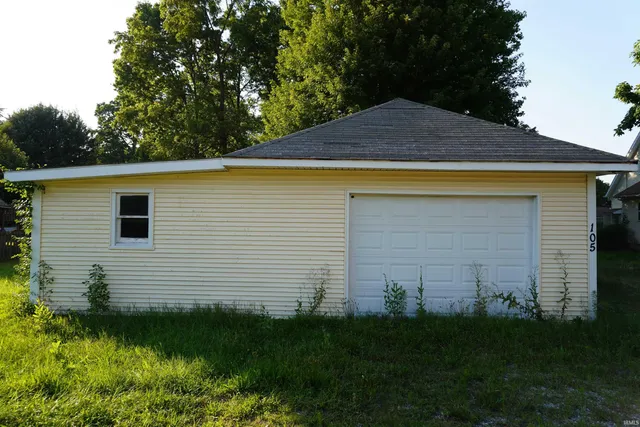 $325,000 | 105 Tippecanoe Street, Battle Ground, IN 47920