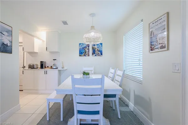 $3,900 | 757 101st Avenue North, Naples, FL 34108