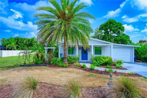 $3,900 | 757 101st Avenue North, Naples, FL 34108