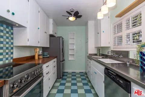 $789,000 | 5383 Village Green, Los Angeles, CA 90016