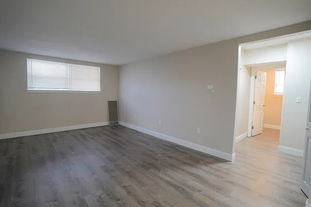 $2,100 | 148 Stevens Street, Unit 8, Lowell, MA 01851