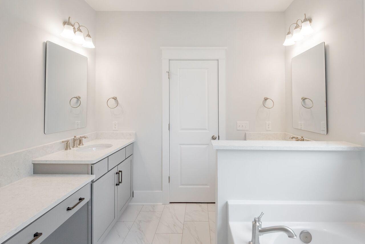 100 Riley Farms Court Summerville, SC 29486 - Photo 10 of 18 GDtNd_uM.jpeg