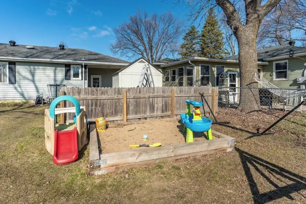 $245,000 | 1810 5th Street South, Moorhead, MN 56560