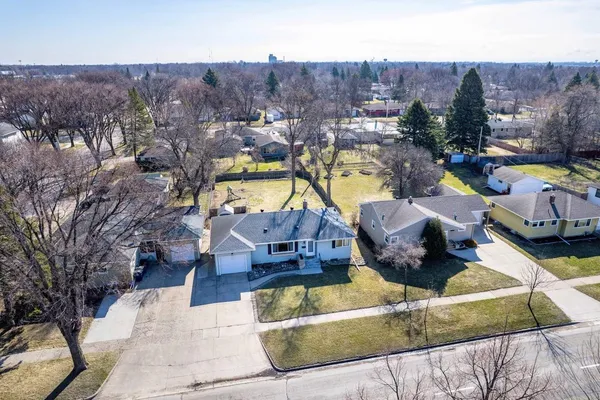 $245,000 | 1810 5th Street South, Moorhead, MN 56560