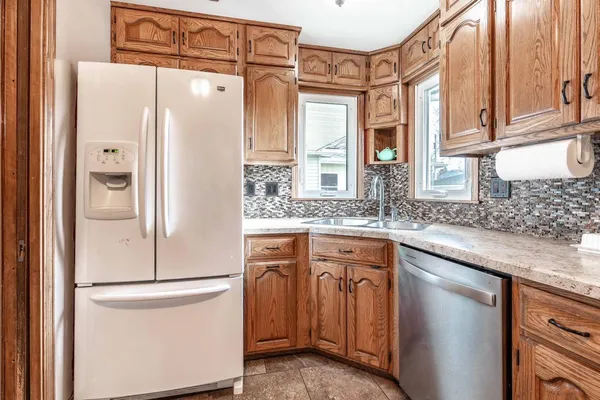 $245,000 | 1810 5th Street South, Moorhead, MN 56560